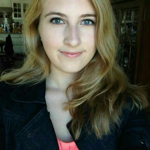 Profile Picture of Jillian Herigon (@jherigon) on Poshmark