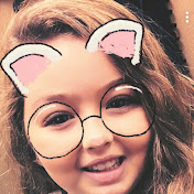 Profile Picture of Chloe Warren (@chloewarren7579) on Youtube