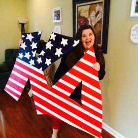 Profile Picture of Courtney Goodman (@livelovelaugh47) on Pinterest