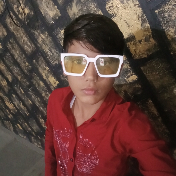 Profile Picture of Kalu pathan Pathan (@503501721) on Poshmark