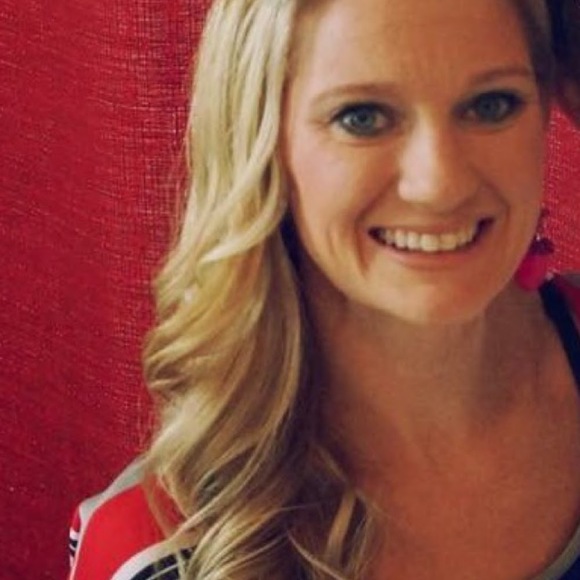 Profile Picture of Jennifer Runels (@jrunels2703) on Poshmark