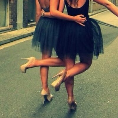 Profile Picture of Laura Carney (@LMCarney) on Twitter