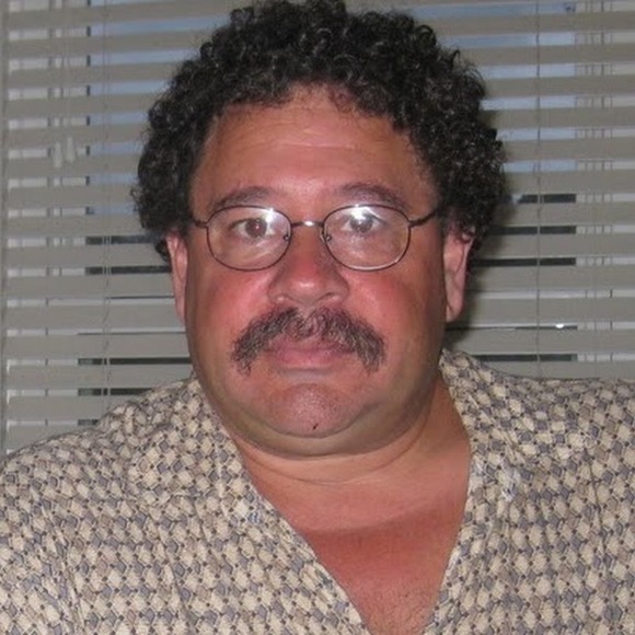 Profile Picture of Whisky Wolinski (@9banksrd8) on Poshmark