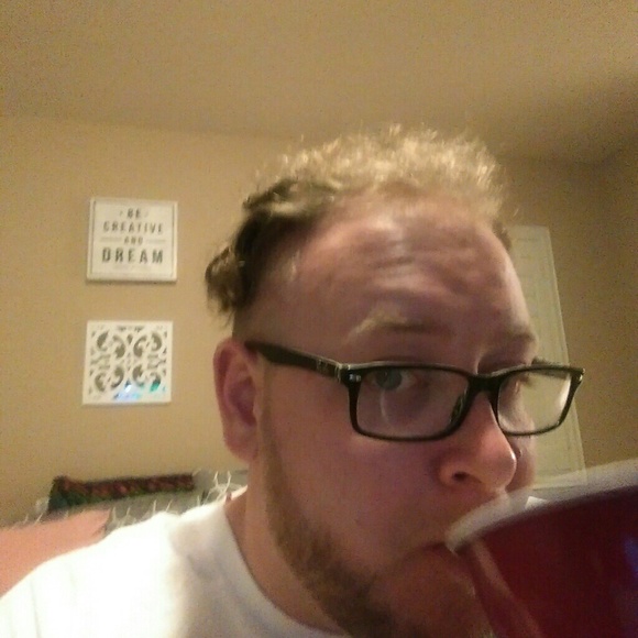 Profile Picture of Eric Rubeck (@rubeckeric) on Poshmark
