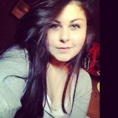 Profile Picture of Danni (@DanniMoore) on Twitter