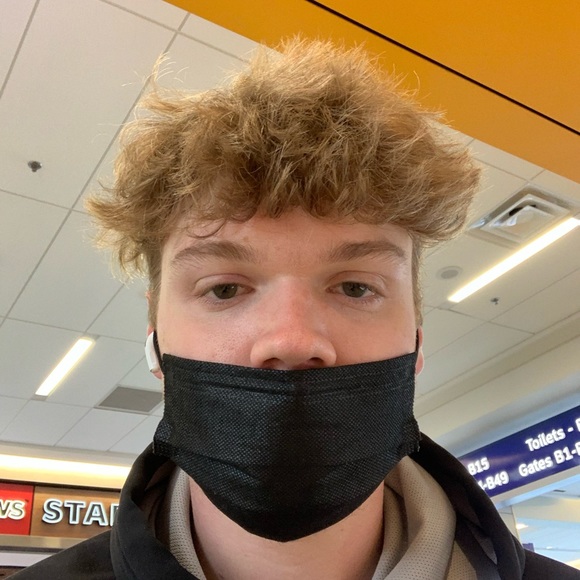 Profile Picture of Tyler Stephenson (@tstephenson0425) on Poshmark