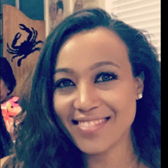 Profile Picture of Erica Hughes (@ryngabsmom) on Poshmark
