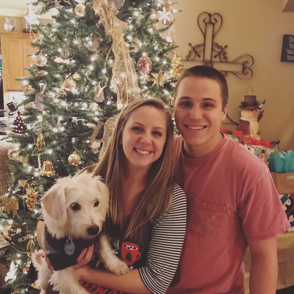 Profile Picture of Abby Binion (@abbybinion) on Poshmark