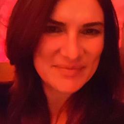 Profile Picture of Mandy Orchard (@EmeoHah) on Twitter