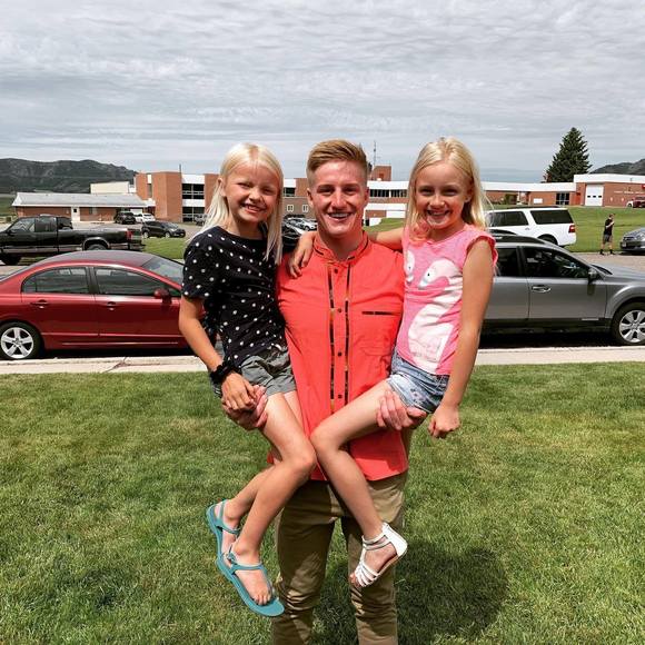 Profile Picture of Zackery Housley (@zackery_11) on Poshmark