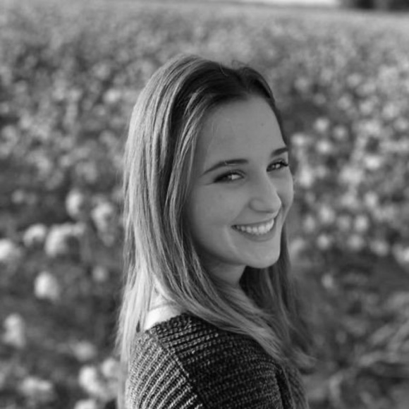 Profile Picture of Avery Hamm (@avery0020) on Poshmark