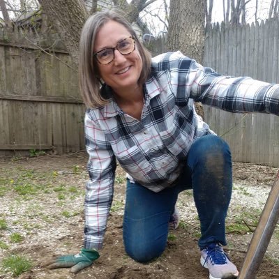 Profile Picture of Beth Heller (@BethHeller61) on Twitter