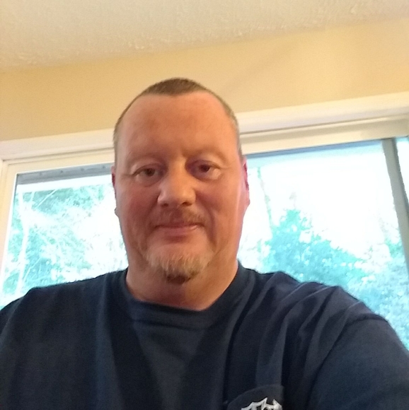 Profile Picture of James Bohanan (@jbohanan1313) on Poshmark