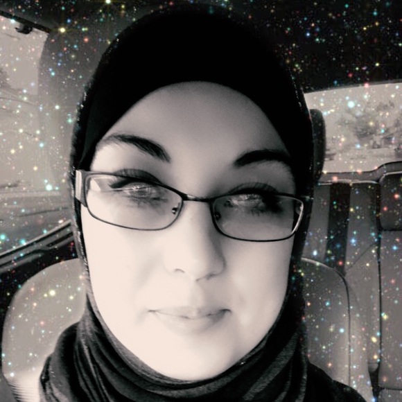 Profile Picture of Janessa Hamdan (@janessa_hamdan) on Poshmark