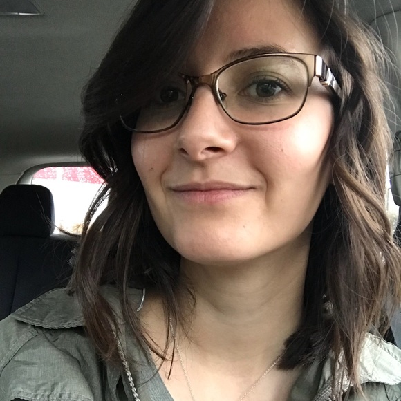 Profile Picture of Anna Kosmach (@akosmach788) on Poshmark