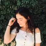 Profile Picture of Heyy. I sing. A lot 😅 (@alexinesings) on Instagram