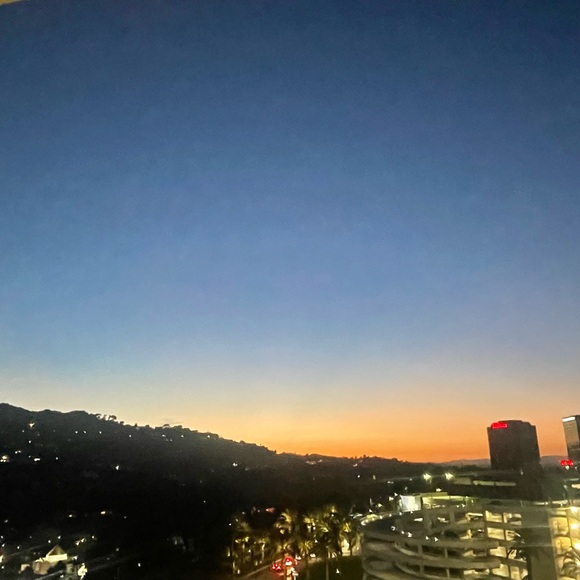 Profile Picture of Niya Courseault (@niyacourseault) on Poshmark