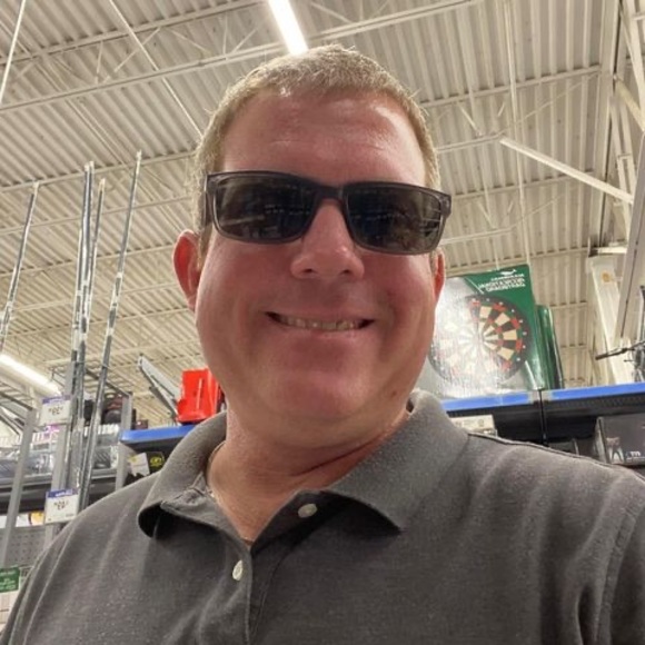 Profile Picture of Jonathan Borders (@jonathanborders) on Poshmark