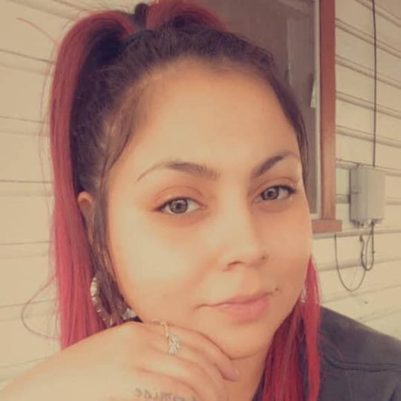 Profile Picture of Roxy Rodriguez (@roxyone210) on Poshmark