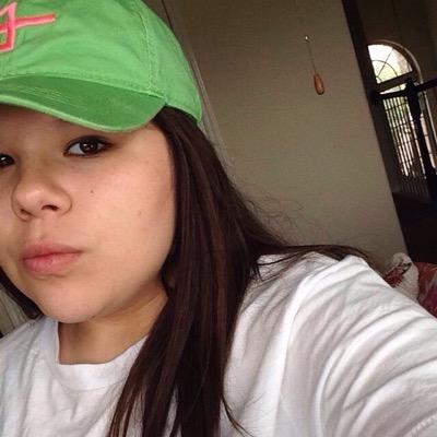 Profile Picture of Sarah Bustamante (@SarahBusta21) on Twitter