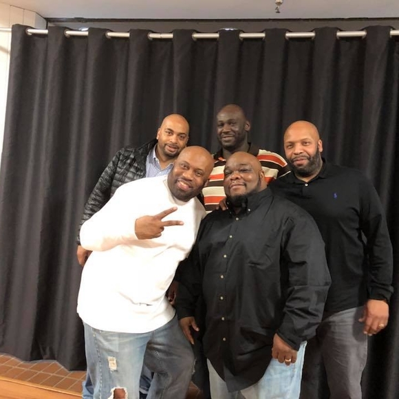 Profile Picture of Steven Murray (@smurray0222) on Poshmark