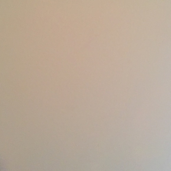 Profile Picture of Donna Luetjen (@donlue) on Poshmark