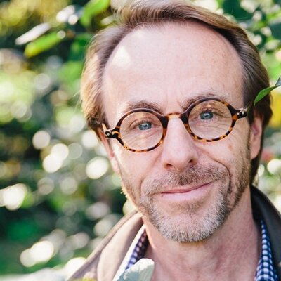 Profile Picture of Mark Tredinnick (@BluewrenCantos) on Twitter