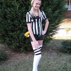 Profile Picture of Madison Boggs (@maddieeeb) on Myspace