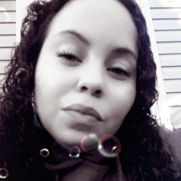 Profile Picture of Griselle Jaco (@grisellejaco) on Poshmark