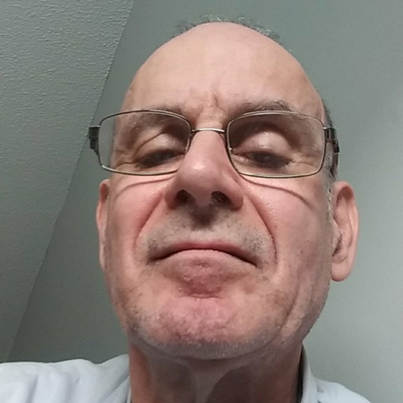 Profile Picture of Anthony Wilger (@anthonywilger) on Poshmark