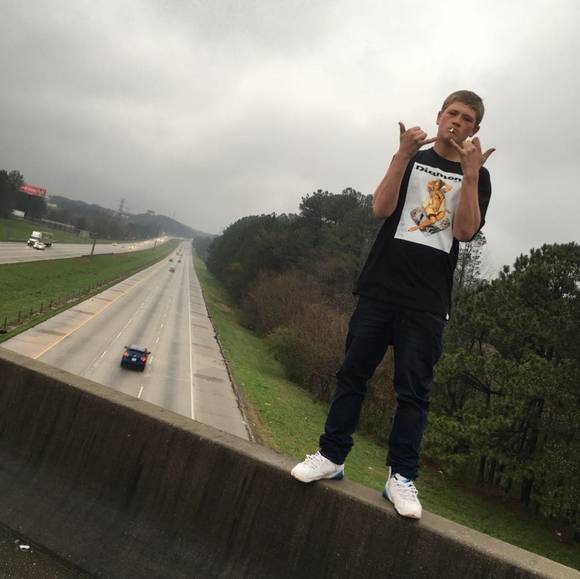 Profile Picture of Austin Emons (@jdmasfuck18) on Poshmark