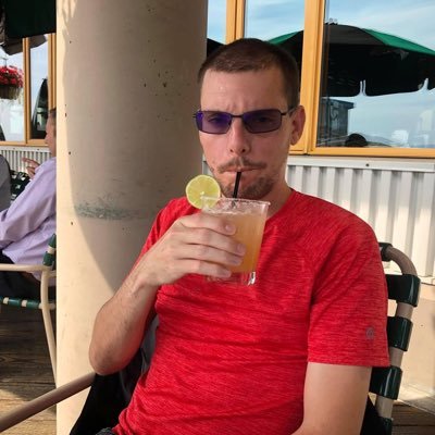 Profile Picture of Thomas Mix (@ThomasSoSirius) on Twitter