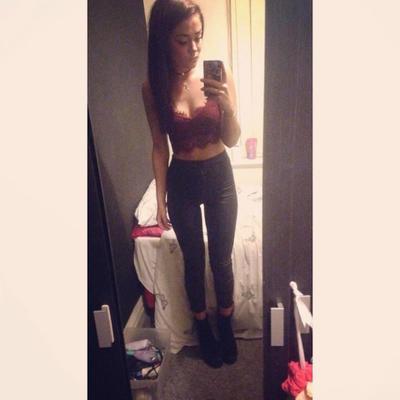 Profile Photo of Lauren Lockett (@x_lozlockett) on Twitter