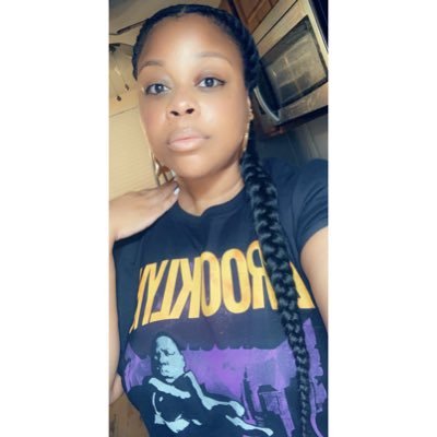 Profile Picture of Kim Parker BACK !! (@MajorHawtness) on Twitter