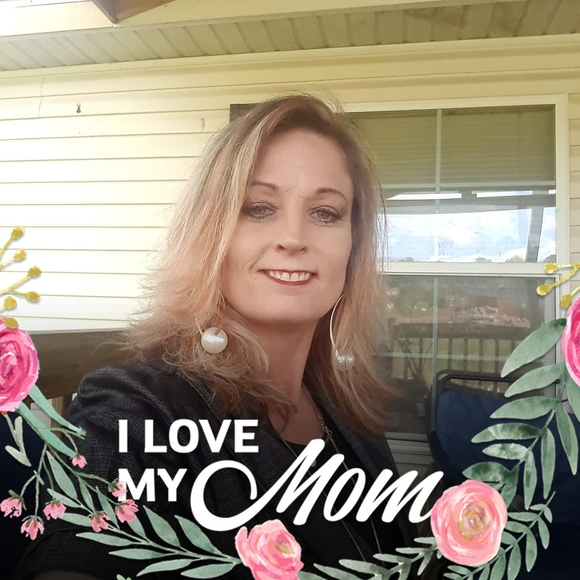 Profile Picture of Sherry Roach (@angelgrl75) on Poshmark