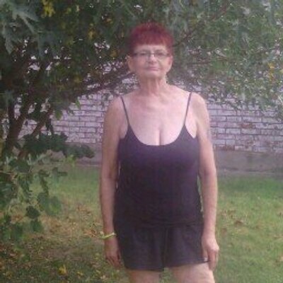 Profile Picture of Debbie Pool (@DebbiePool33) on Twitter