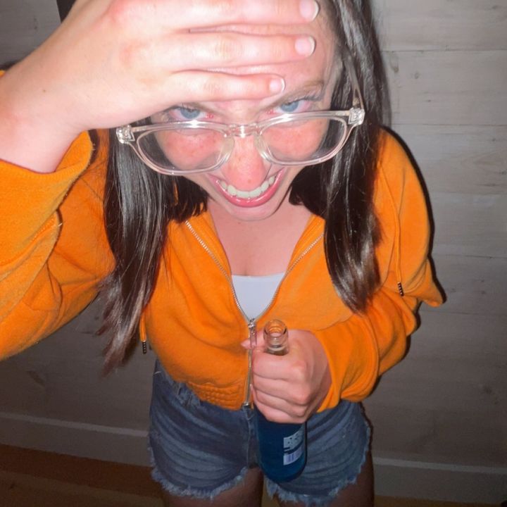 Profile Picture of devon k (@devonkibbeyy) on Tiktok