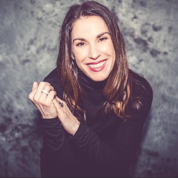 Nicoletta Granstaff - Poshmark Profile Picture of Nicoletta Granstaff (@nicoletta1019) on Poshmark