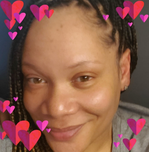 Profile Picture of Monie Exum (@cat_eyez78) on Poshmark