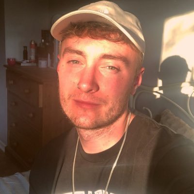 Profile Picture of Thomas  🌹 (@Th6masDilger) on Twitter