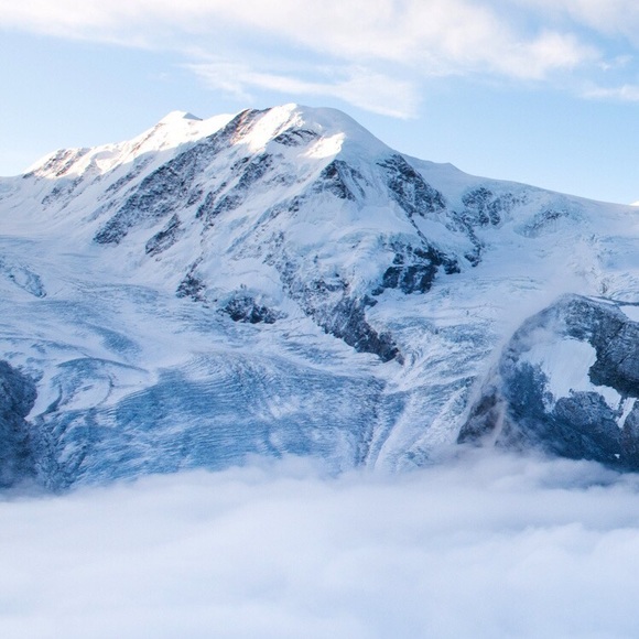 Profile Picture of Christopher Armstrong (@chris1609) on Poshmark