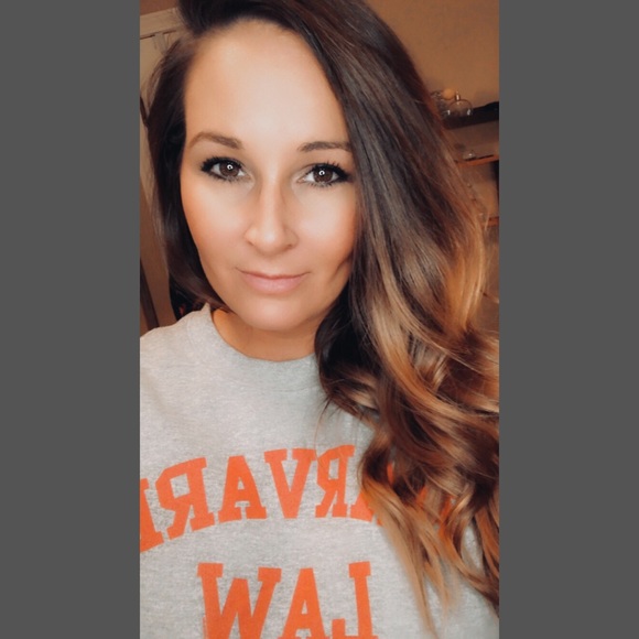 Profile Picture of Shelly Fisher (@snfmea) on Poshmark