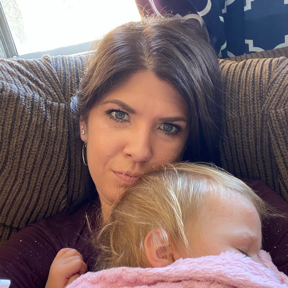 Profile Picture of Kate Kisic (@ktkisic) on Poshmark