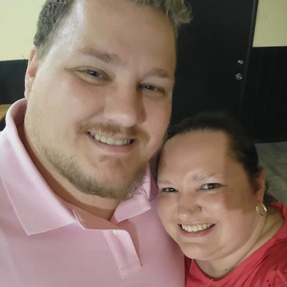 Profile Picture of Stephanie Weece (@sweece2008) on Poshmark