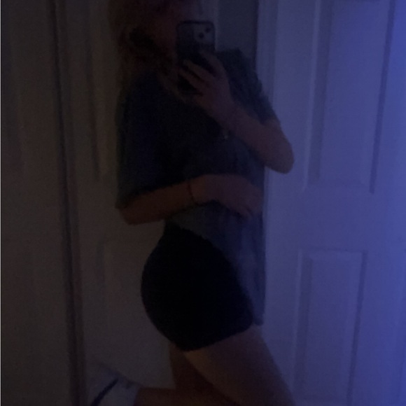 Profile Picture of Maya Galeas-allen (@maya_ga13) on Poshmark