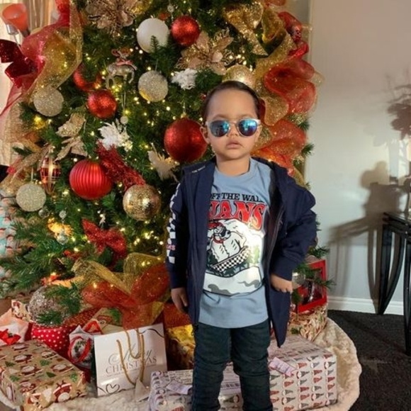 Profile Picture of Gisel Rivera (@riverasoany22) on Poshmark