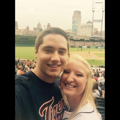 Profile Picture of Tara Kline (@tarajkline) on Twitter