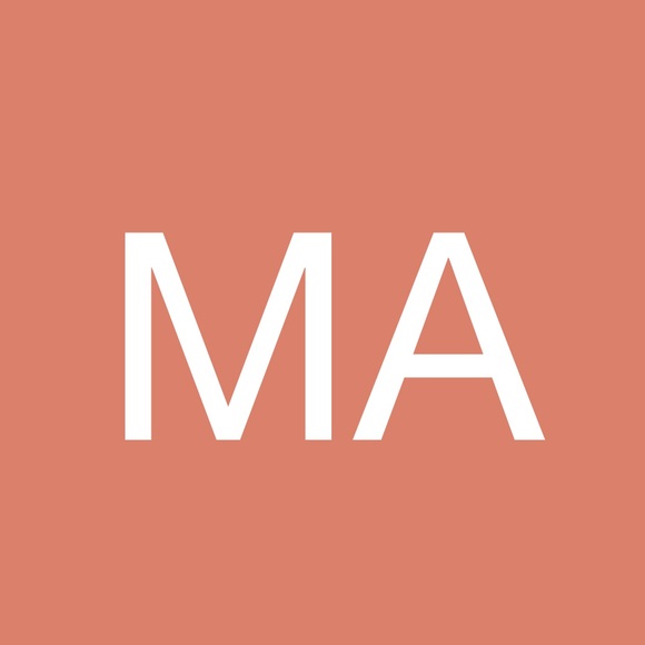 Profile Picture of Megha Anand (@meghaanand22) on Poshmark