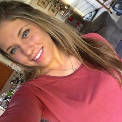 Profile Picture of Veronica Kramer (@verblue11) on Twitter