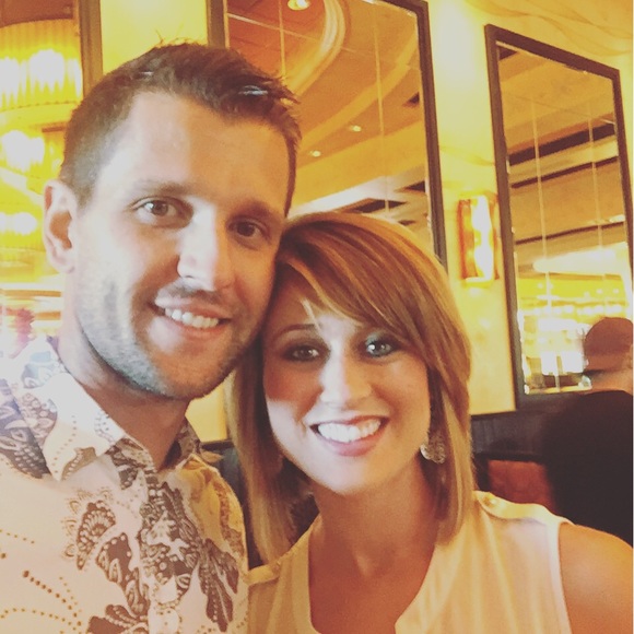 Profile Picture of Jenna Hortopanu (@jndelisle) on Poshmark